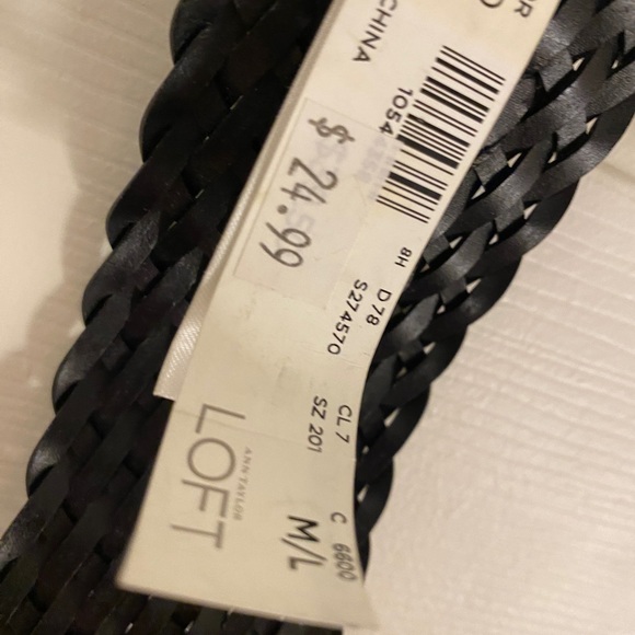 Mixed media belt Ann Taylor Loft black size medium nwt - Picture 4 of 5